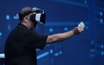 Intel reveals the first look of its Wireless AR Headset- Project Alloy Intel reveals the first look of its Wireless AR Headset- Project Alloy