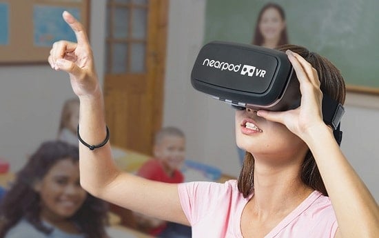 Education in the field of VR/AR