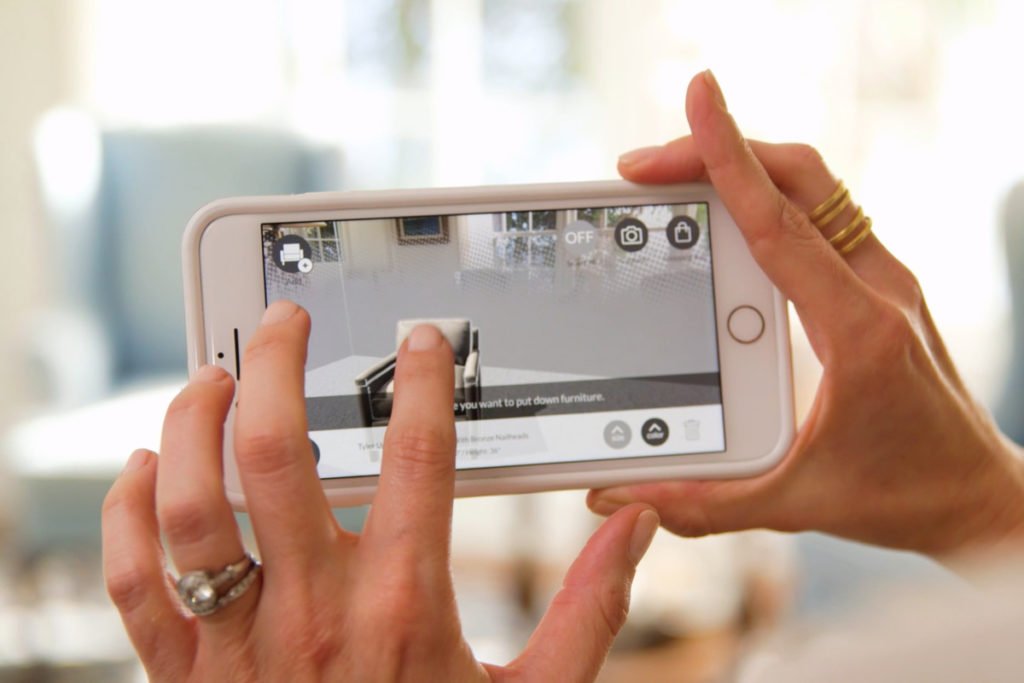 Williams Sonoma blends with AR