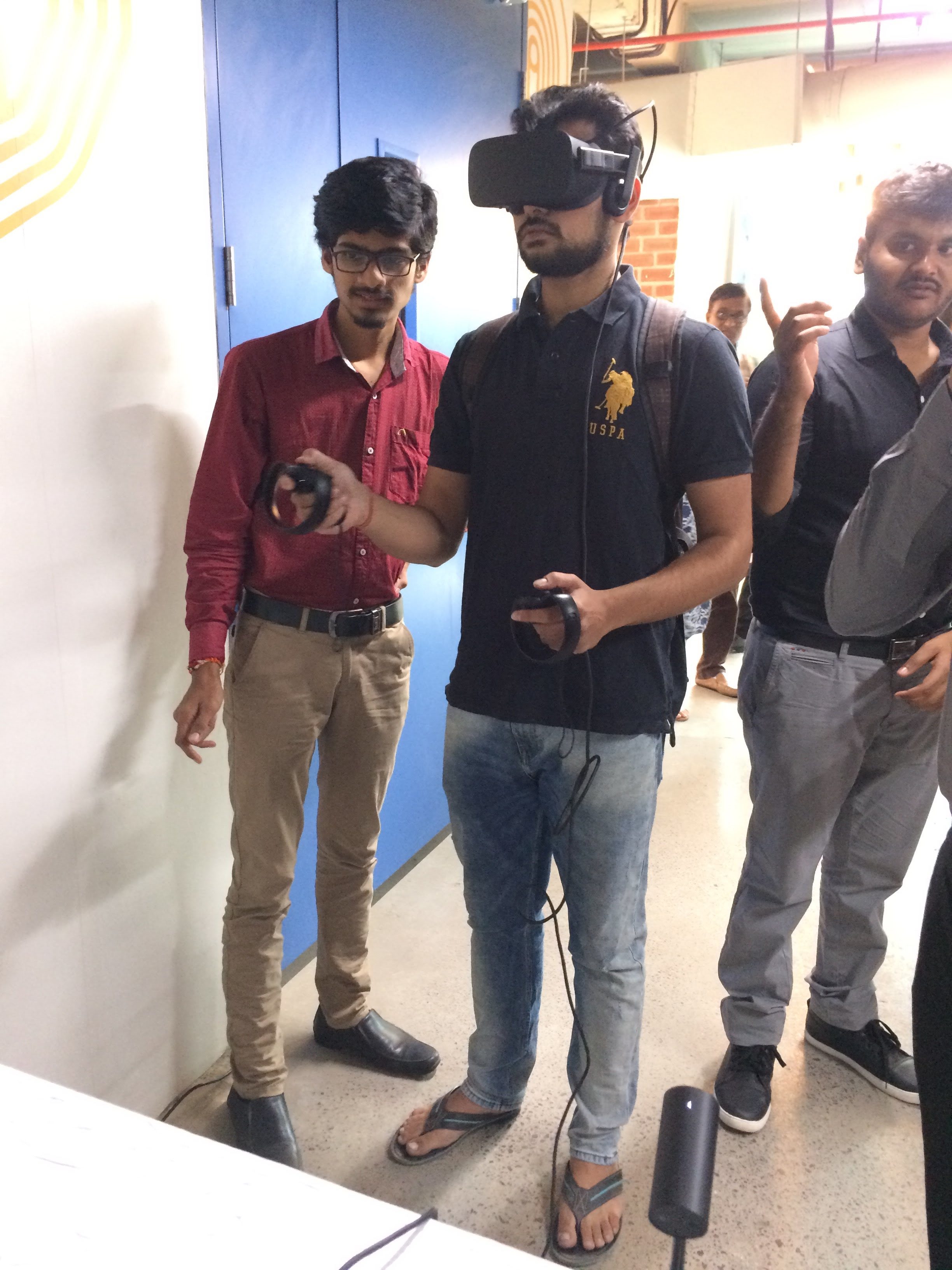 Facebook and T-Hub launch accelerator programs for AR/VR in India -