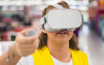 Walmart Expands its VR Employee Training To All U.S. Locations