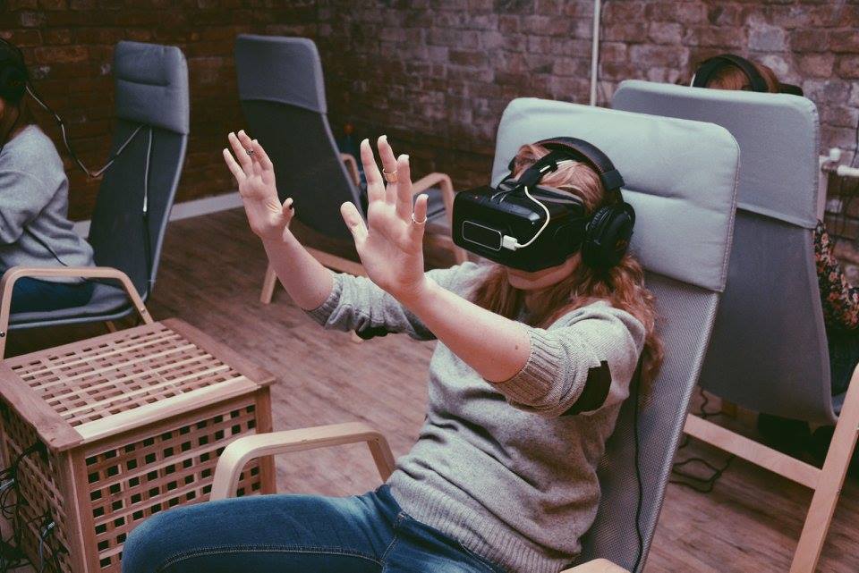 Why today is the best time to invest in VR ? -